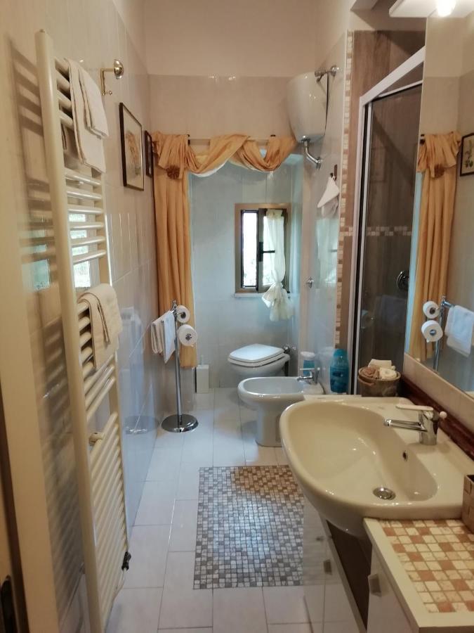 Le Pinelle Bed & Breakfast Terni Eksteriør bilde