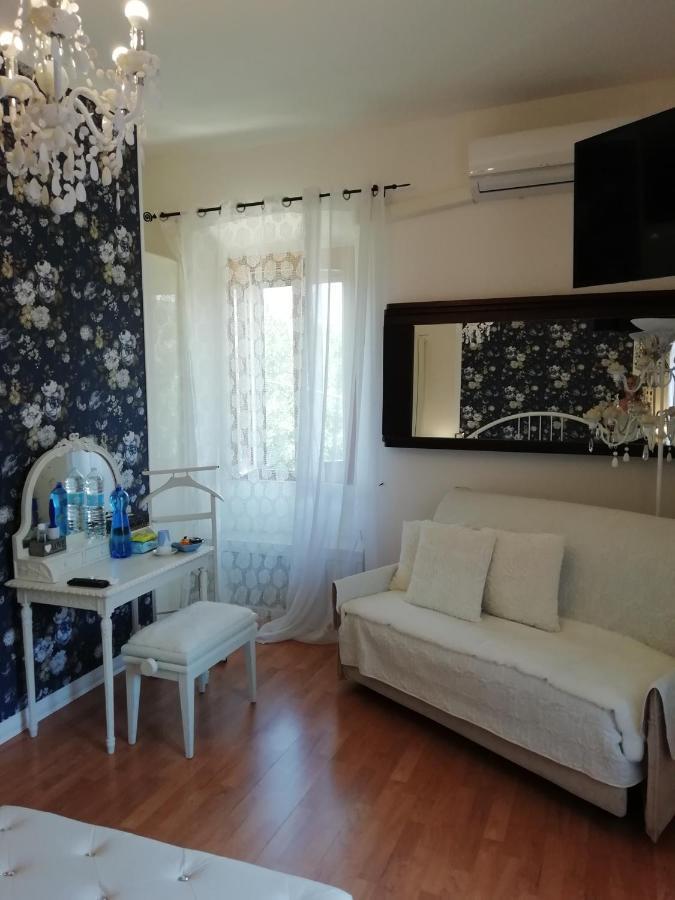 Le Pinelle Bed & Breakfast Terni Eksteriør bilde