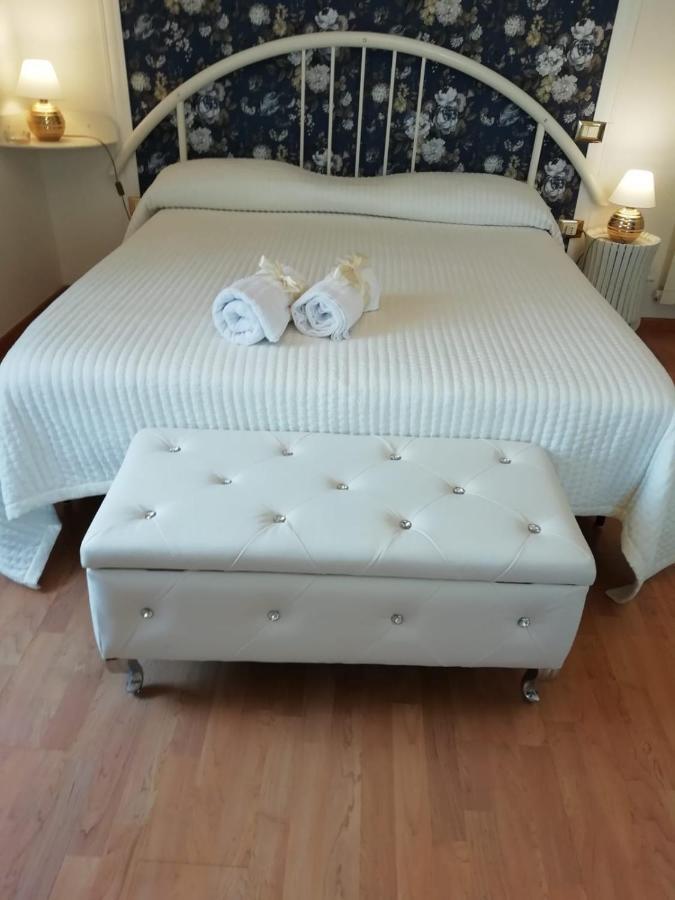 Le Pinelle Bed & Breakfast Terni Eksteriør bilde