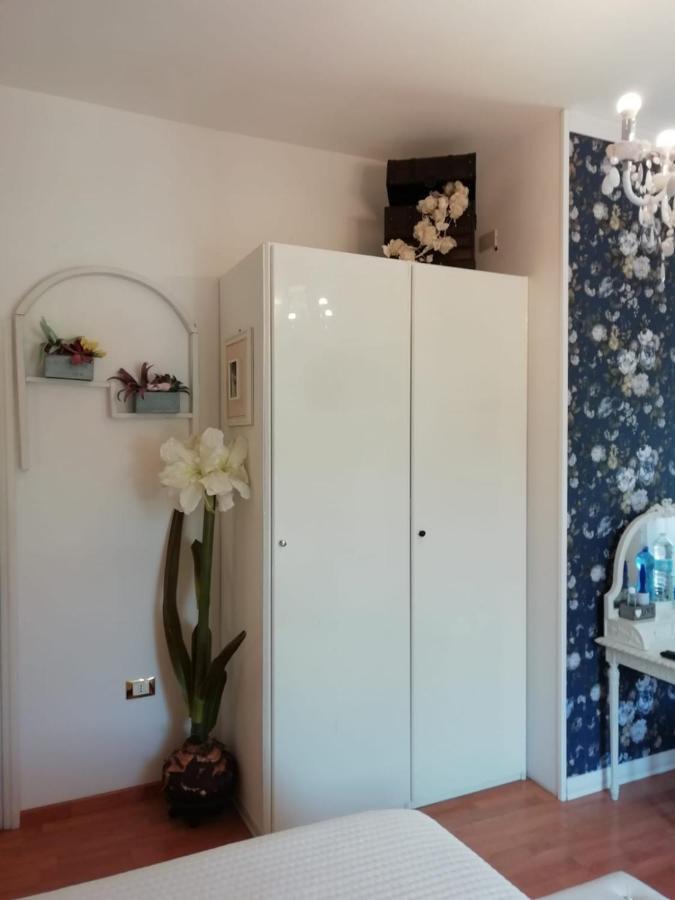Le Pinelle Bed & Breakfast Terni Eksteriør bilde