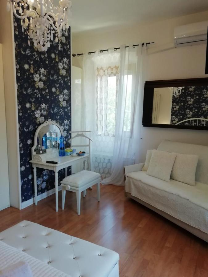 Le Pinelle Bed & Breakfast Terni Eksteriør bilde